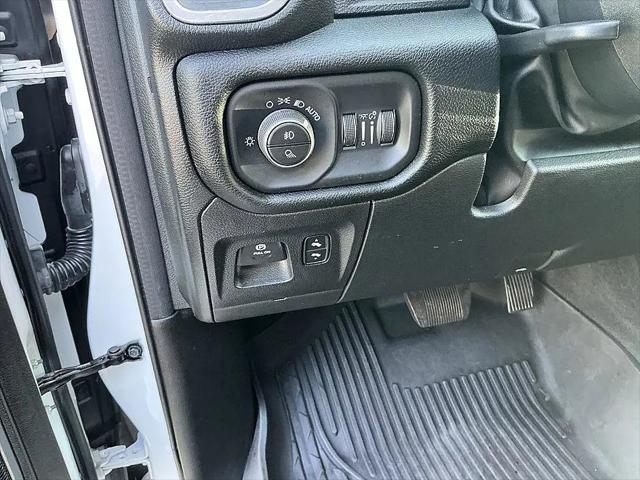 2022 Ram 1500 Laramie Crew Cab 4x4 57 Box