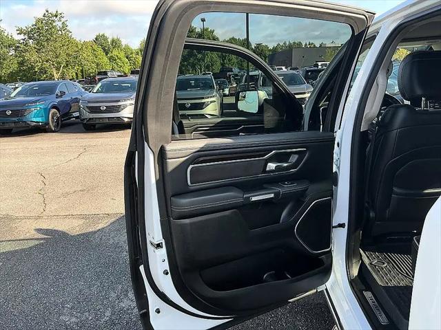 2022 Ram 1500 Laramie Crew Cab 4x4 57 Box