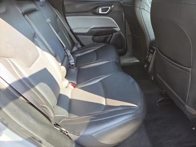 2023 Jeep Compass Latitude Lux FWD