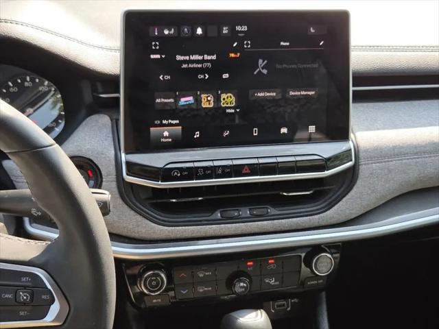 2023 Jeep Compass Latitude Lux FWD