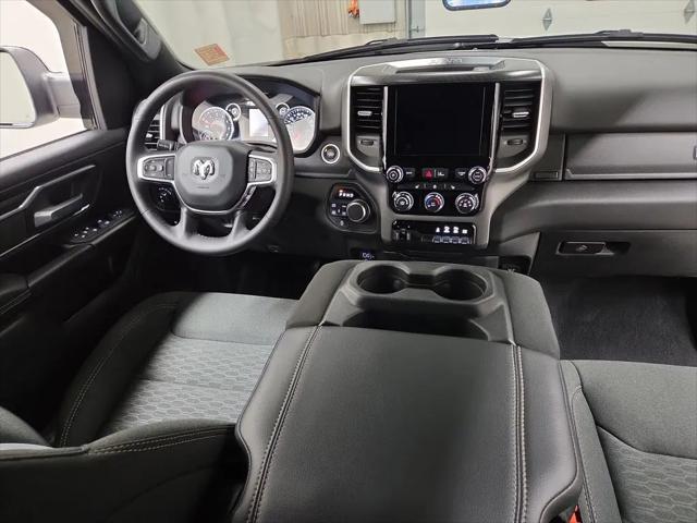 2025 Ram 1500 Big Horn Crew Cab 4x4 64 Box