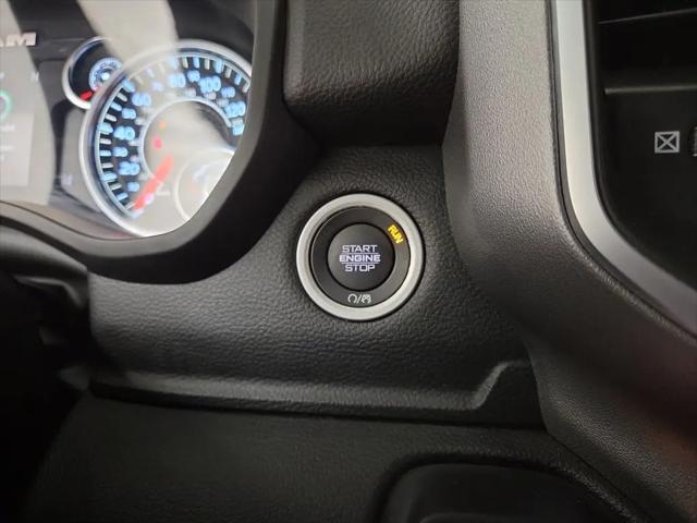 2025 Ram 1500 Big Horn Crew Cab 4x4 64 Box
