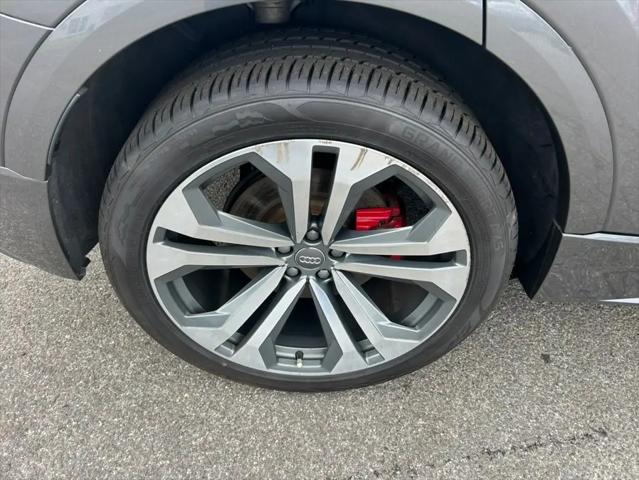 2019 Audi Q8 55 Premium