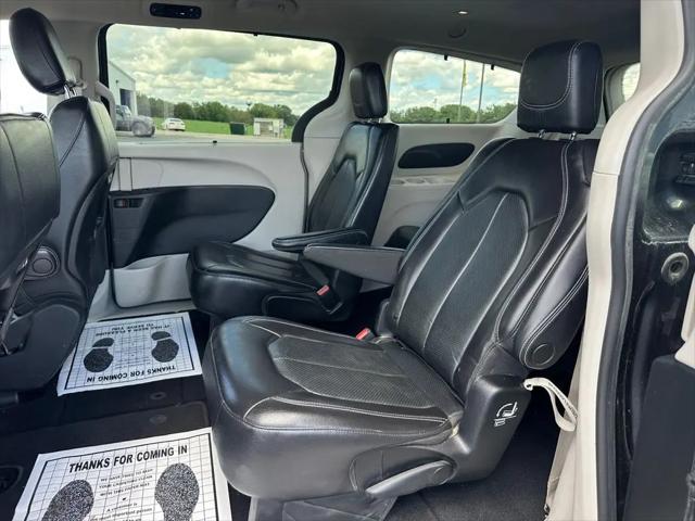 2022 Chrysler Pacifica Touring L