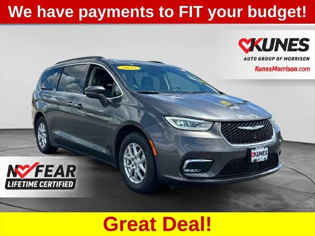 2022 Chrysler Pacifica Touring L for sale in Morrison, IL
