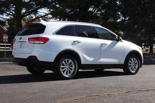 2016 Kia Sorento 3.3L LX