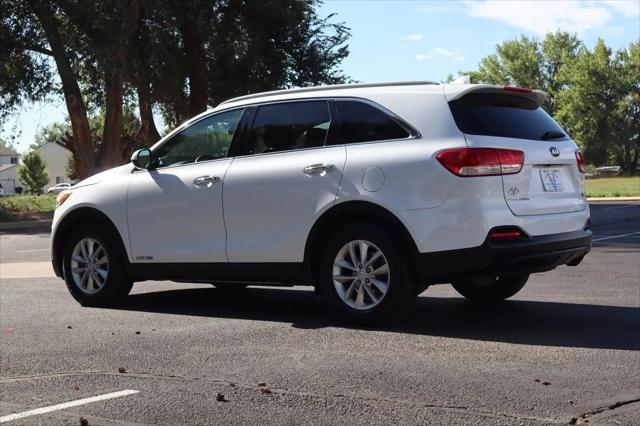 2016 Kia Sorento 3.3L LX