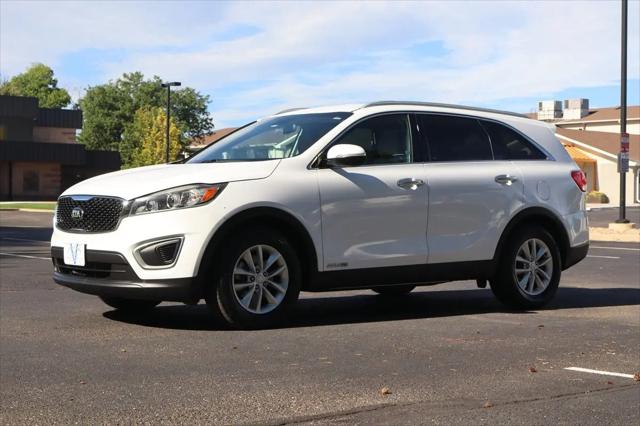2016 Kia Sorento 3.3L LX