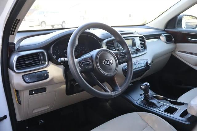 2016 Kia Sorento 3.3L LX