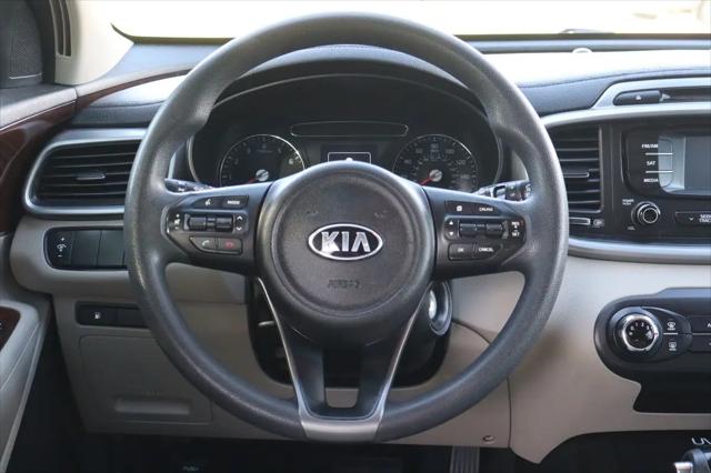 2016 Kia Sorento 3.3L LX