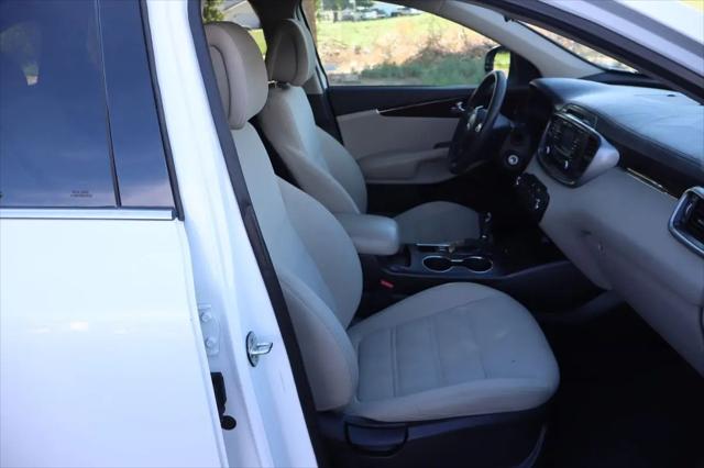 2016 Kia Sorento 3.3L LX