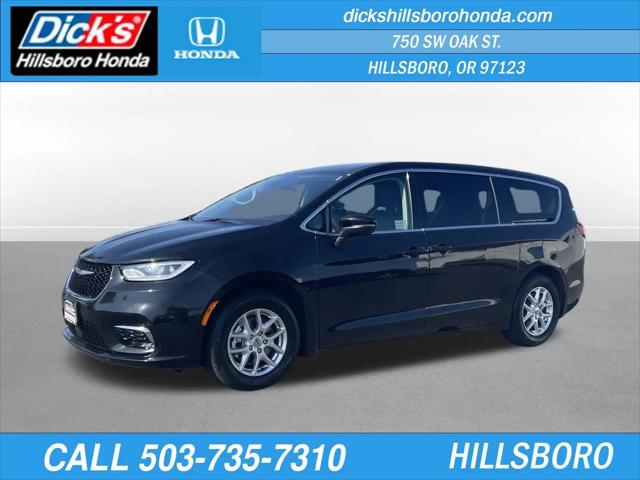2023 Chrysler Pacifica Touring L for sale in Hillsboro, OR