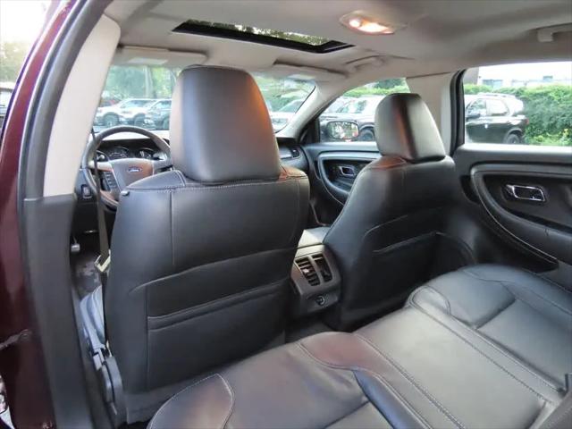 2011 Ford Taurus SEL