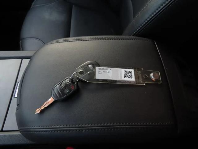 2011 Ford Taurus SEL