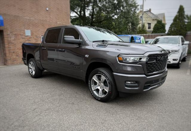 2026 Ram 1500 Express Crew Cab 4x4 57 Box