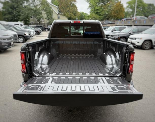 2026 Ram 1500 Express Crew Cab 4x4 57 Box