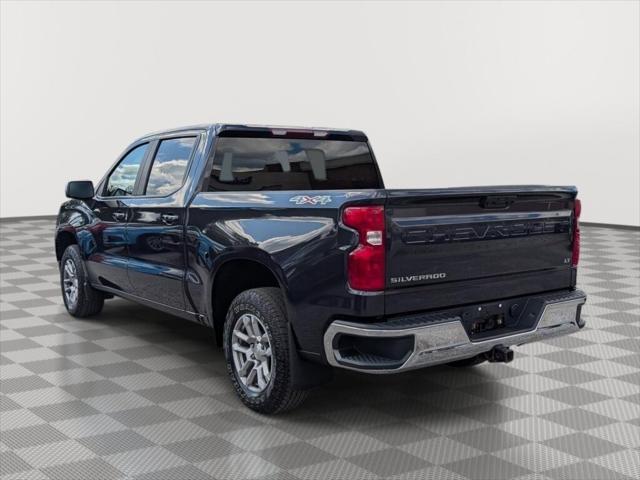 2022 Chevrolet Silverado 1500 4WD Crew Cab Standard Bed LT