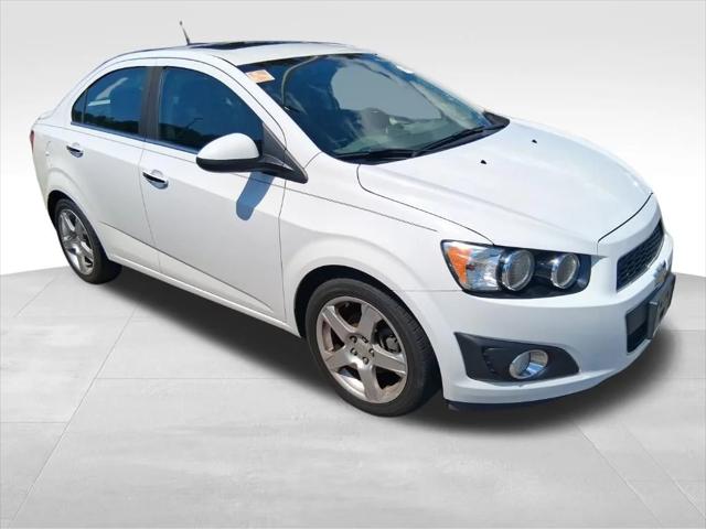 2014 Chevrolet Sonic LTZ Auto 2014 Chevrolet Sonic LTZ Auto