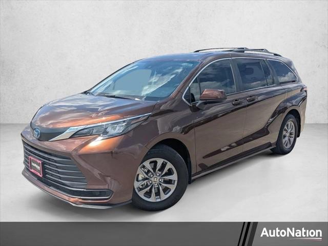 2024 Toyota Sienna LE for sale in Spring, TX
