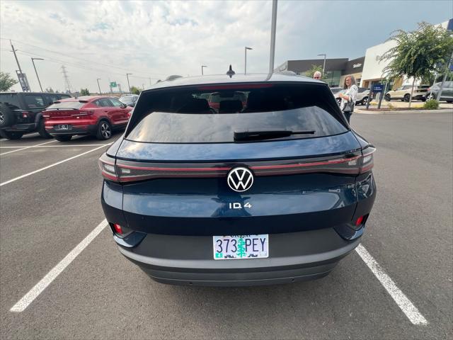 2023 Volkswagen ID.4 Pro