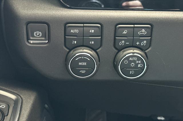 2023 Chevrolet Silverado 1500 4WD Crew Cab Short Bed LT Trail Boss