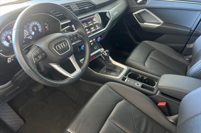 2025 Audi Q3 Premium 45 TFSI S line quattro Tiptronic