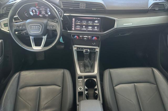 2025 Audi Q3 Premium 45 TFSI S line quattro Tiptronic