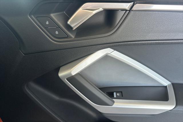 2025 Audi Q3 Premium 45 TFSI S line quattro Tiptronic
