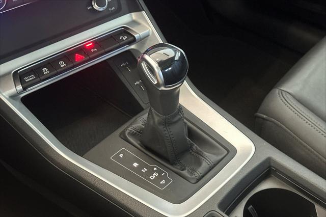 2025 Audi Q3 Premium 45 TFSI S line quattro Tiptronic