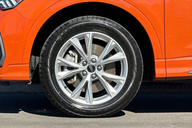 2025 Audi Q3 Premium 45 TFSI S line quattro Tiptronic