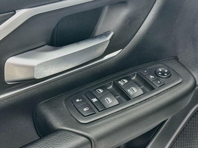 2019 Ram 1500 Big Horn/Lone Star Crew Cab 4x4 5'7" Box