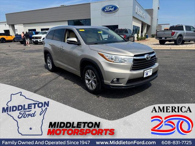 2015 Toyota Highlander XLE V6 for sale in Middleton, WI