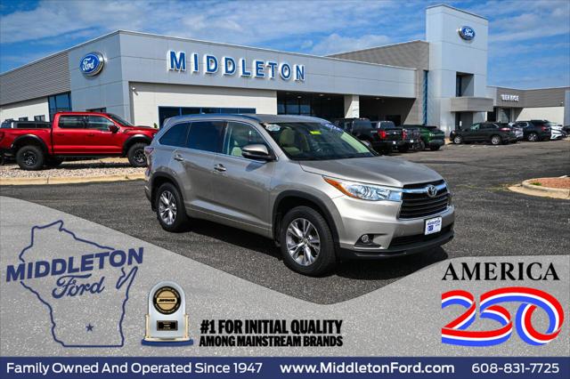 2015 Toyota Highlander XLE V6 for sale in Middleton, WI