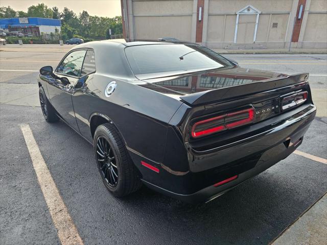 2020 Dodge Challenger SXT AWD