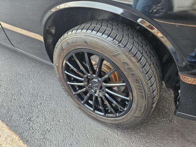 2020 Dodge Challenger SXT AWD