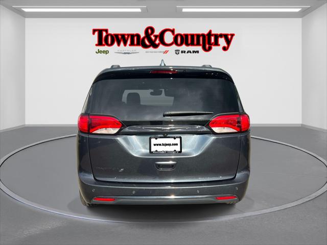 2020 Chrysler Pacifica Touring L