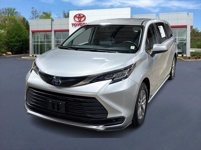 2022 Toyota Sienna LE for sale in Ramsey, NJ