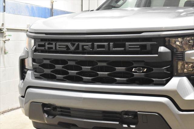 Used 2023 Chevrolet Silverado 1500 4WD Crew Cab Standard Bed Custom For Sale in Toledo, OH