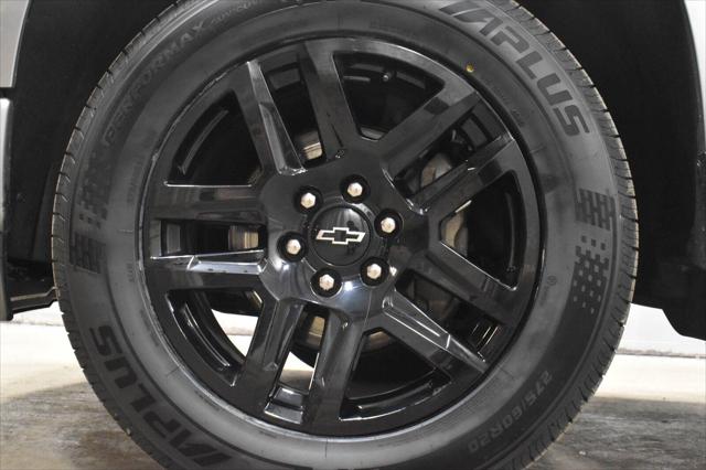 Used 2023 Chevrolet Silverado 1500 4WD Crew Cab Standard Bed Custom For Sale in Toledo, OH