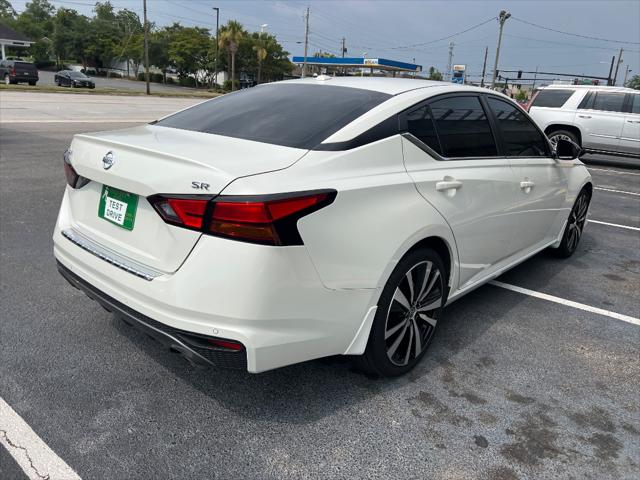 2021 Nissan Altima SR FWD