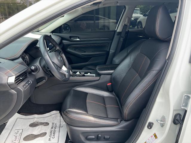 2021 Nissan Altima SR FWD