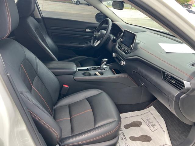 2021 Nissan Altima SR FWD