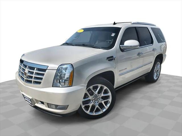 2013 Cadillac Escalade Luxury for sale in Sturgeon Bay, WI