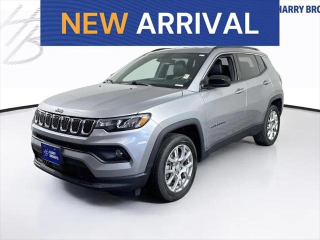 2023 Jeep Compass Latitude Lux FWD for sale in FARIBAULT, MN