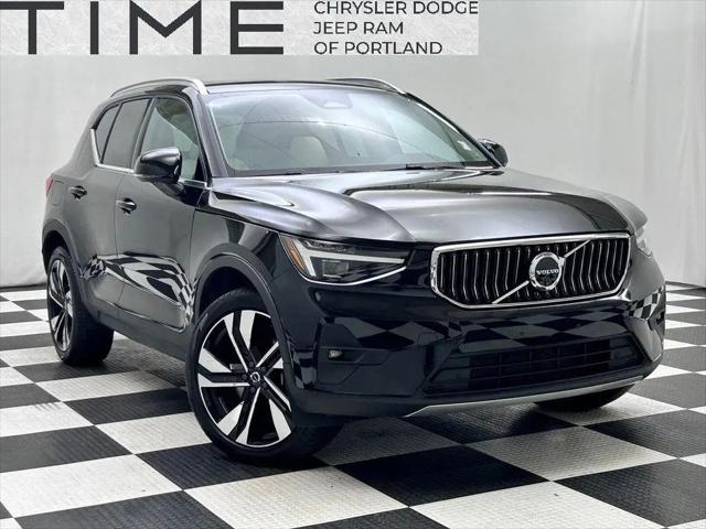 2025 Volvo XC40 B5 Ultra Bright Theme for sale in Portland, OR