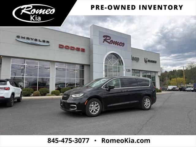 2023 Chrysler Pacifica Touring L for sale in Lake Katrine, NY
