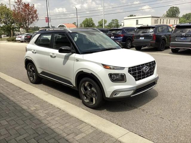 2026 Hyundai Venue SEL w/Two-Tone Roof for sale in Centerville, OH