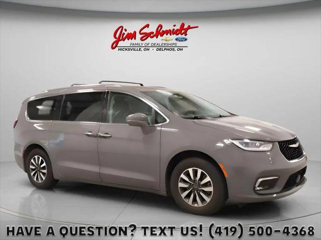 2021 Chrysler Pacifica Touring L for sale in Hicksville, OH