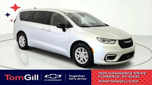 2024 Chrysler Pacifica Touring L for sale in Florence, KY