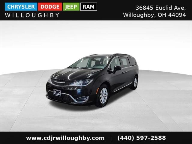 2017 Chrysler Pacifica Touring-L for sale in Willoughby, OH